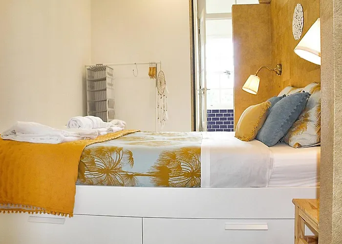 Benskins Loft Downtown Apartment *