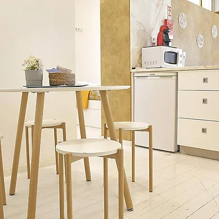 Benskins Loft Downtown Apartment